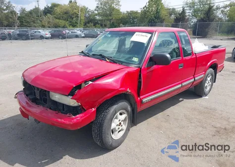 2001 Chevrolet S-10 Ls z USA, uszkodzony, nr VIN 1GCDT19WX18243615